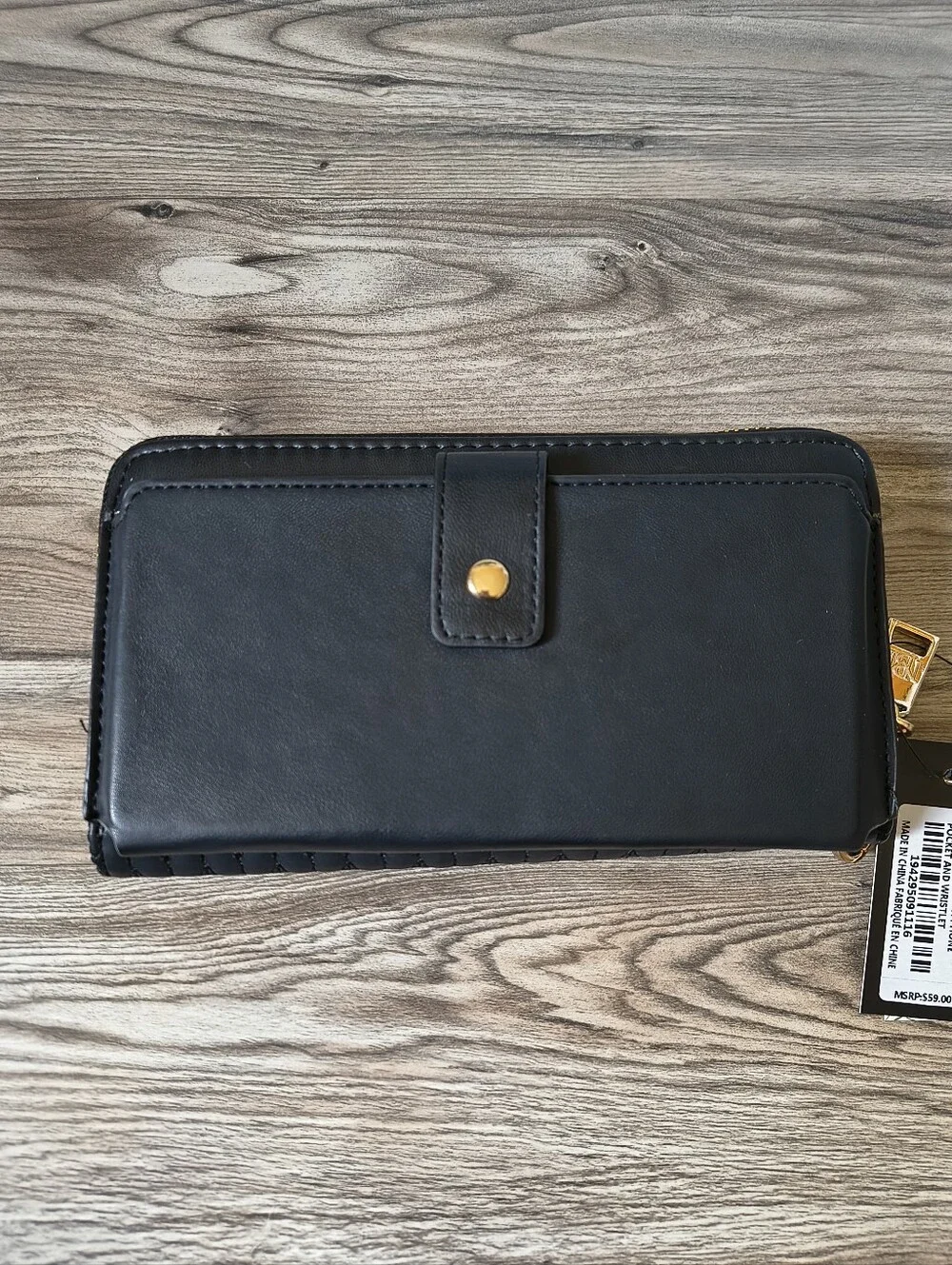 Badgley Mischka Black Quilted Wristlet Wallet With Phone Pocket